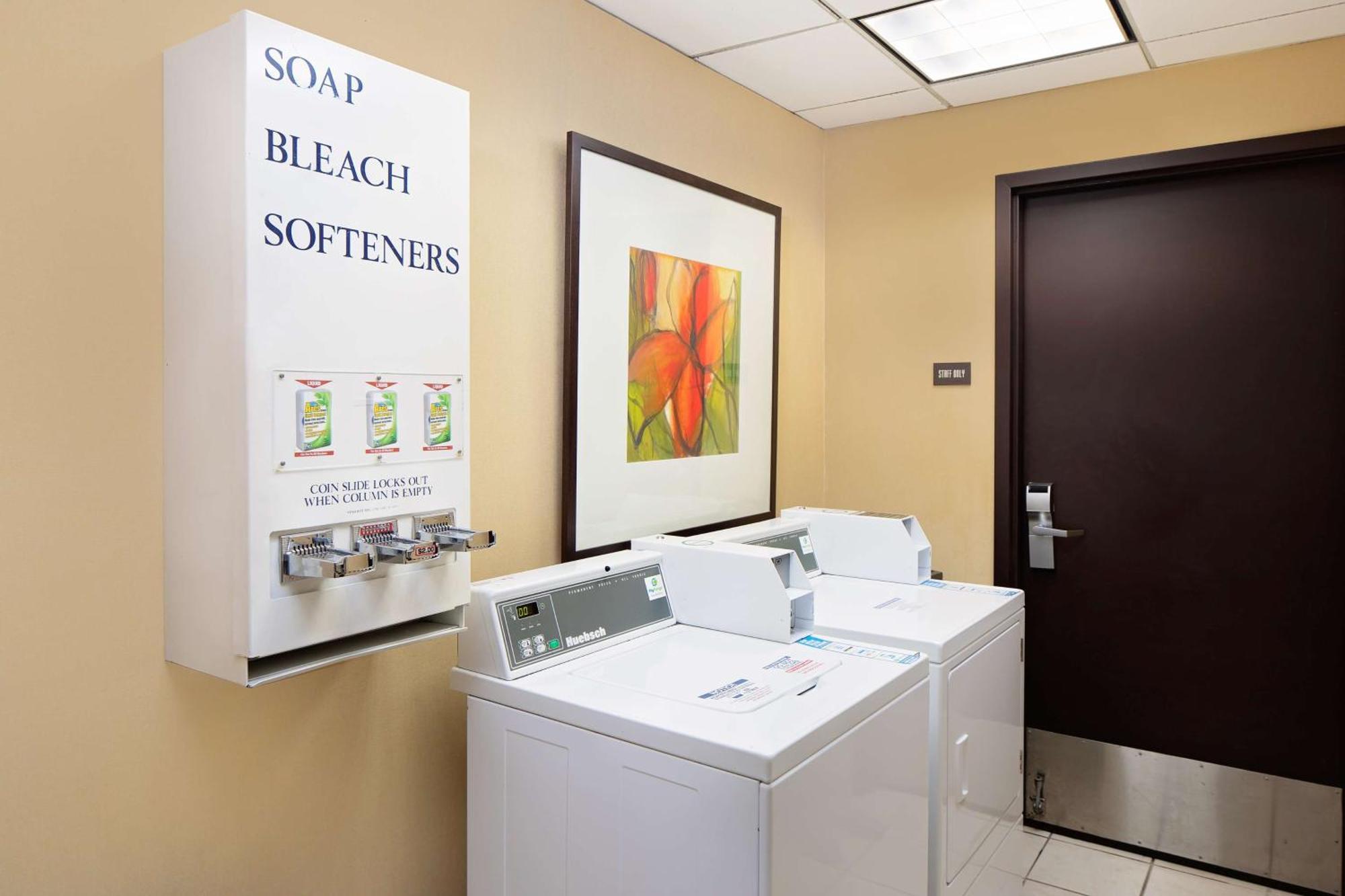Hyatt Place Ontario/Rancho Cucamonga Exteriér fotografie